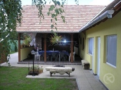 Cserke Gyöngye apartman