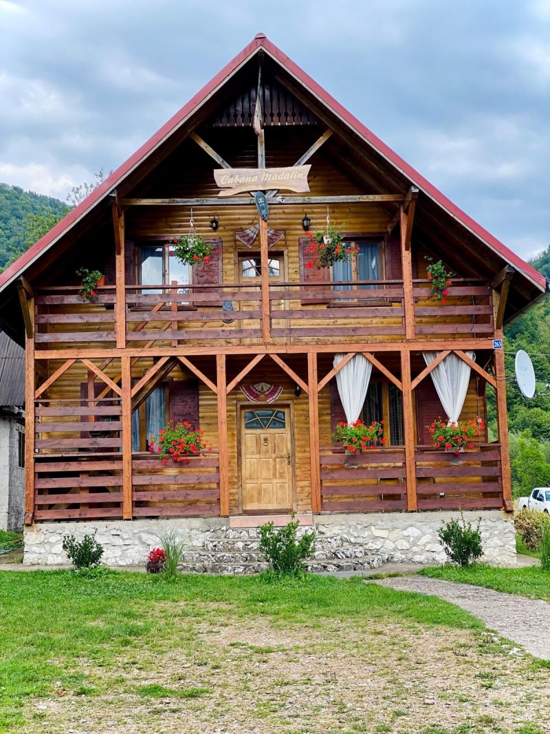 Mădălin Kulcsosház Vasaskőfalva 683840 thumb