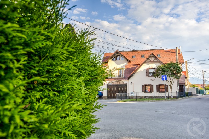 Ambient Chalet