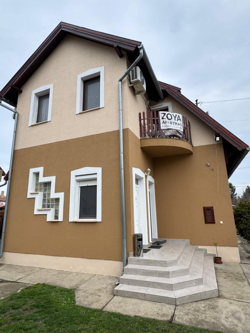 Zoya Apartman