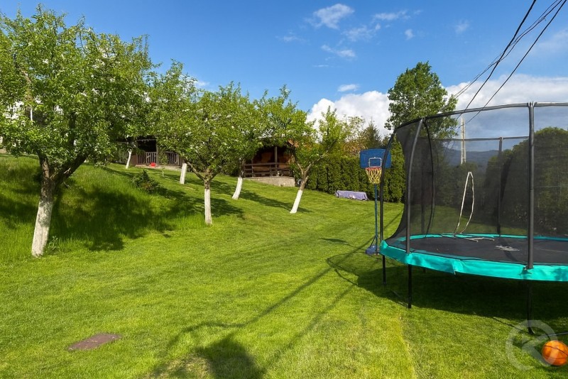 Casa Lipan Kolibica – Jacuzzi-s hegyi vendégház a tó közelében Kolibica 713272 thumb