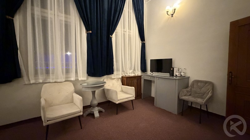 Bank Villa 1888 Herkulesfürdő 713322 thumb