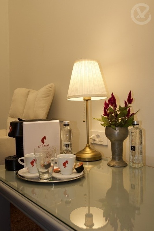 Bank Villa 1888 Herkulesfürdő 713325 thumb