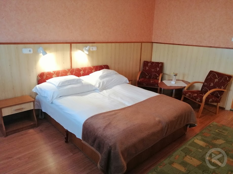 Hőforrás Üdülőszövetkezet és Hotel Gyula 711478 thumb