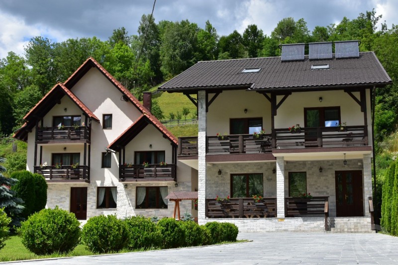 POIENIŢA PANZIÓ Fehérvölgy 713146 thumb