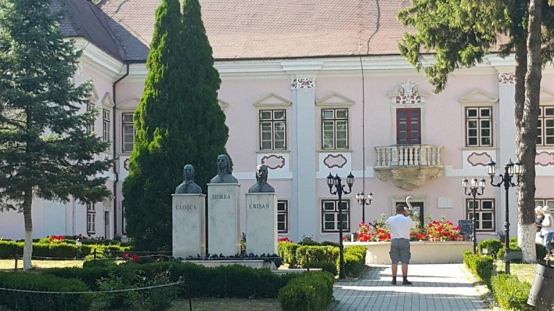 MUZEUL CIVILIZATIEI DACICE SI ROMANE 144 thumb